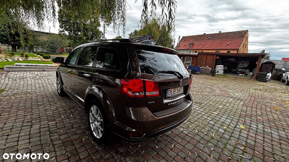 Fiat Freemont 2.0 Multijet 16V DPF Automatik Allrad Lounge - 13