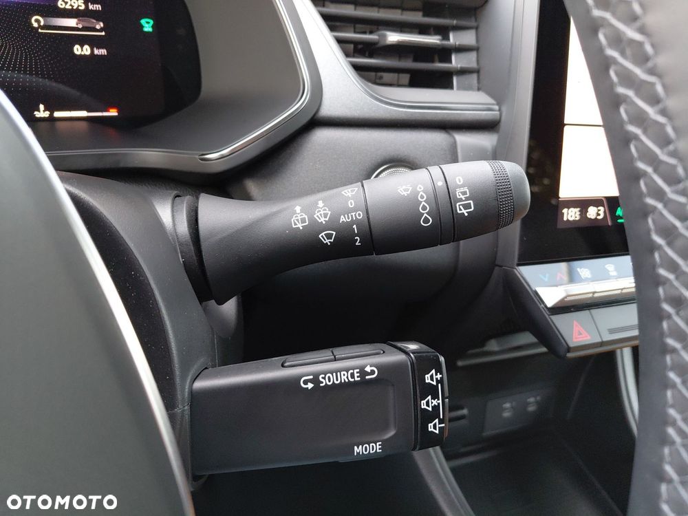 Renault Captur 1.3 TCe mHEV Techno EDC - 25