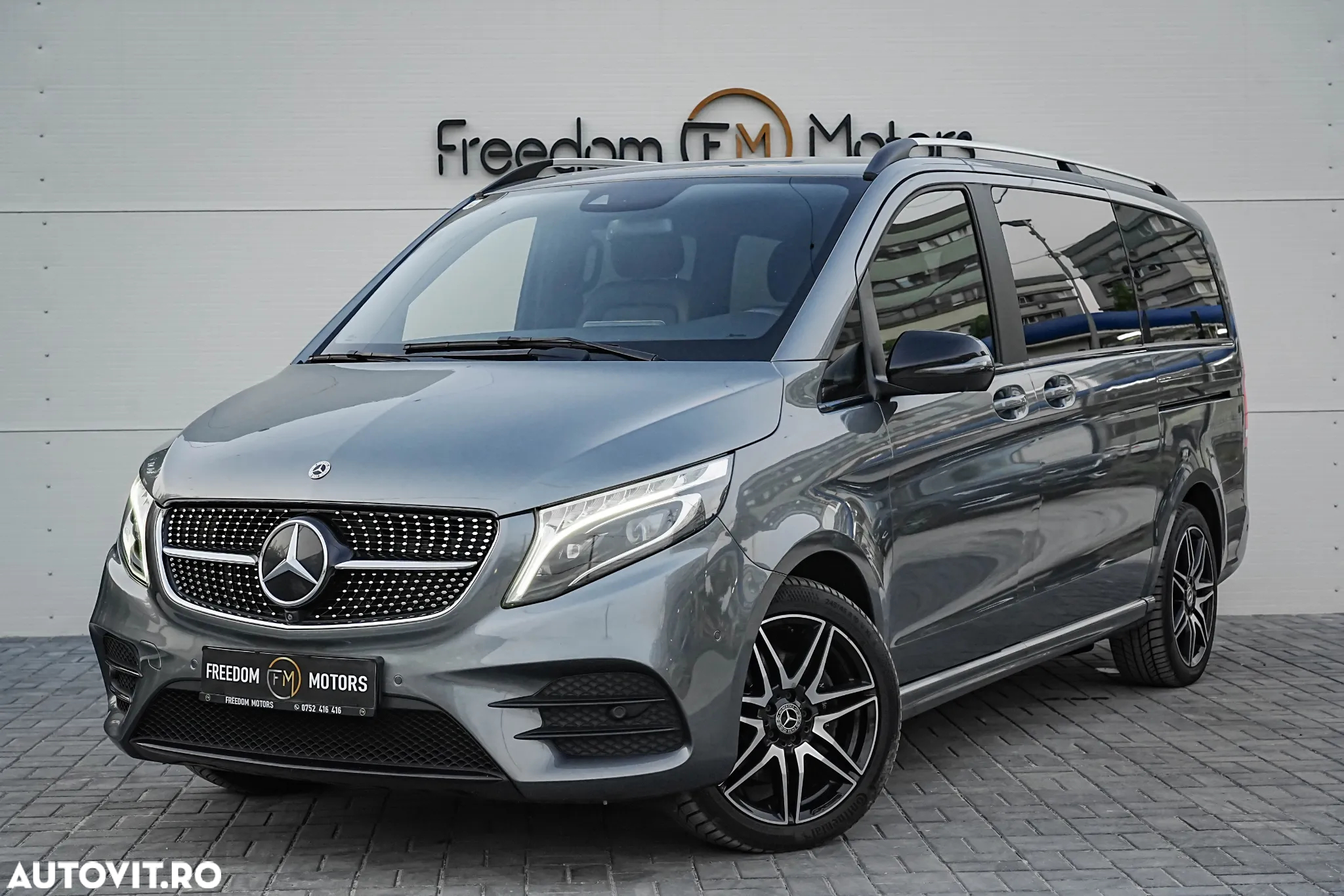 Mercedes-Benz V 300 d lang 4Matic 9G-TRONIC Avantgarde Edition 2023 - 2