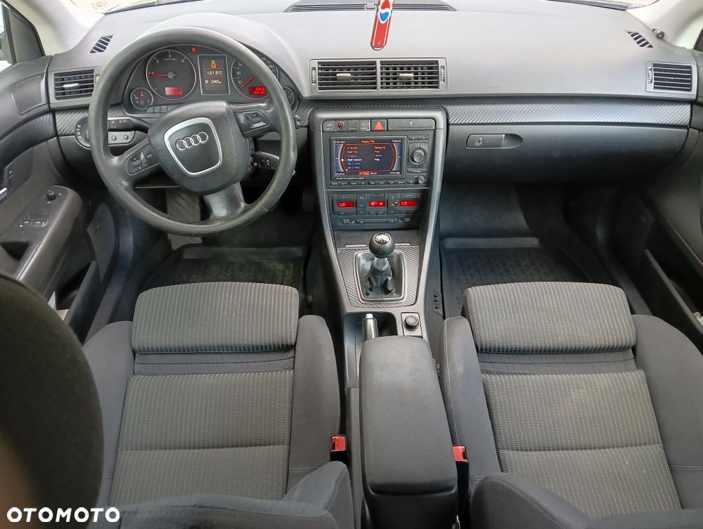 Audi A4 Avant - 7