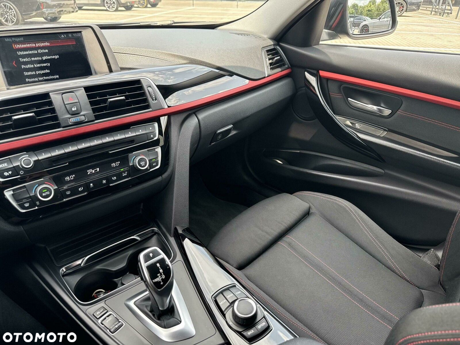 BMW Seria 3 320d Sport Line - 30