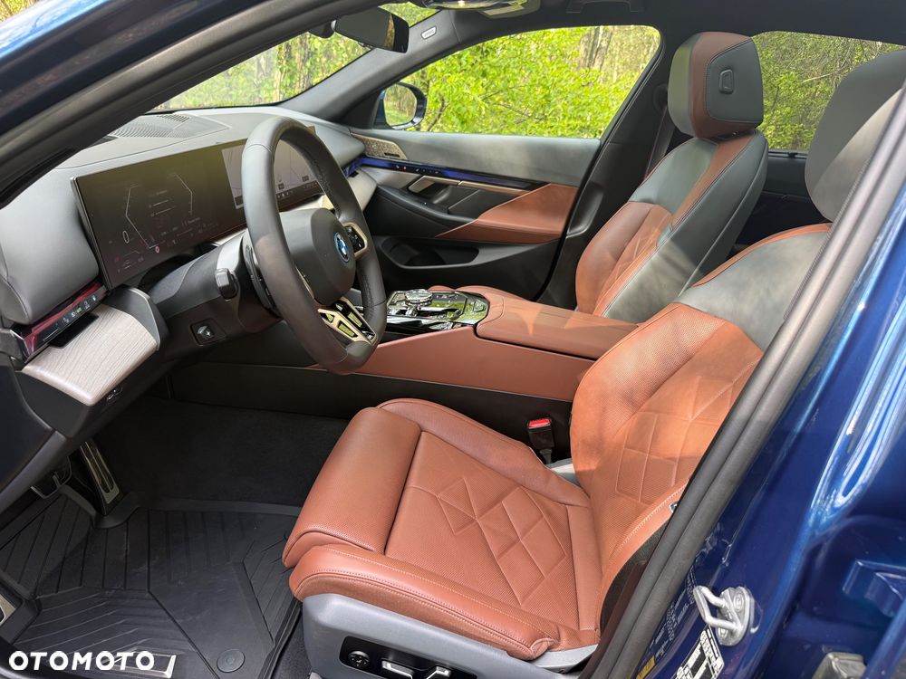 BMW Seria 5 550e xDrive PHEV M Sport - 15