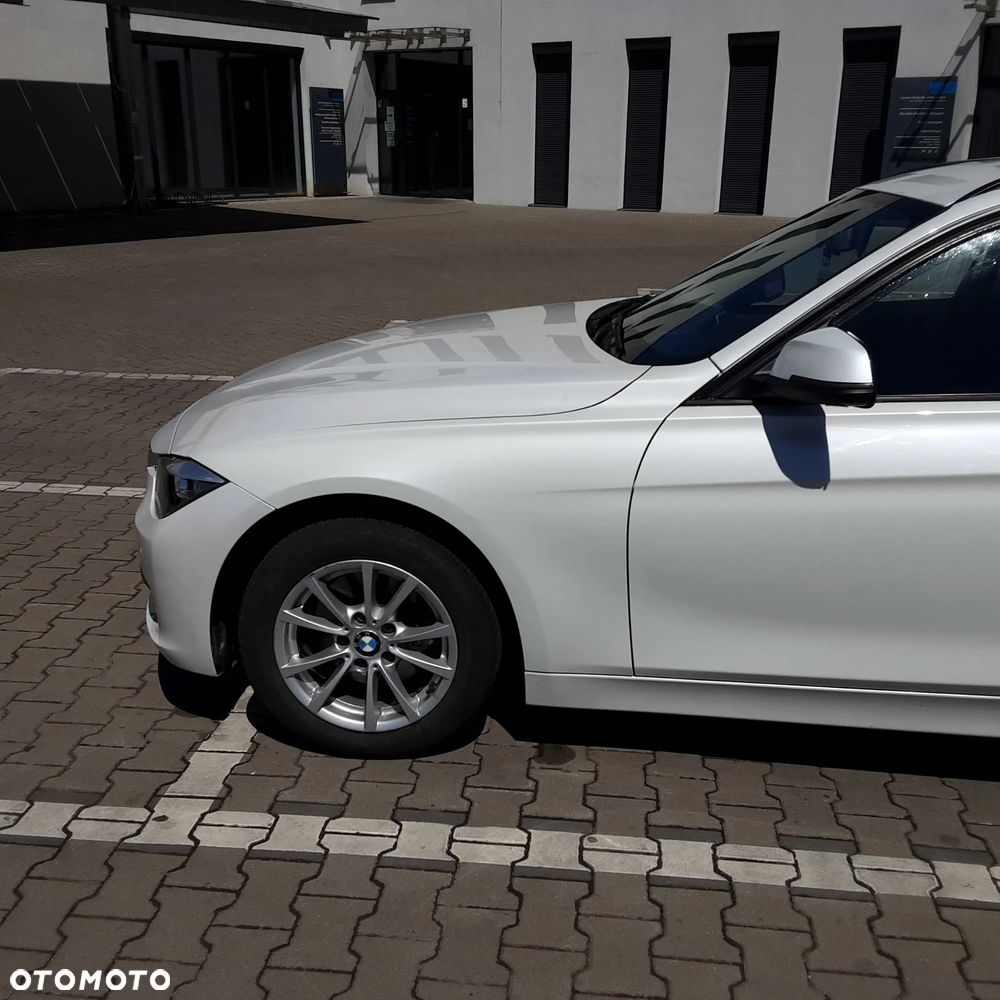 BMW Seria 3 - 12