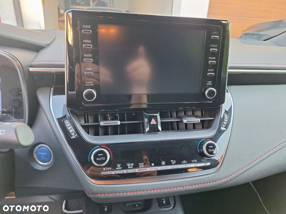 Toyota Corolla 2.0 Hybrid Executive - 14