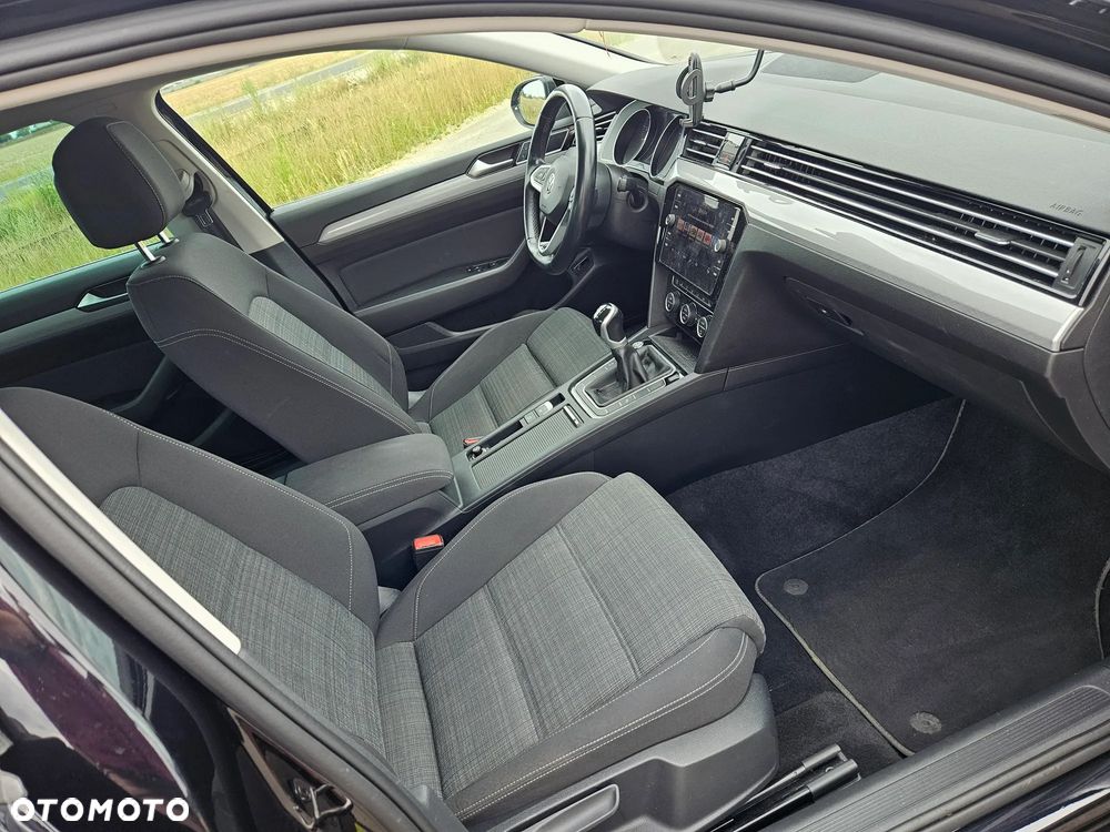Volkswagen Passat 1.5 TSI OPF Elegance - 13