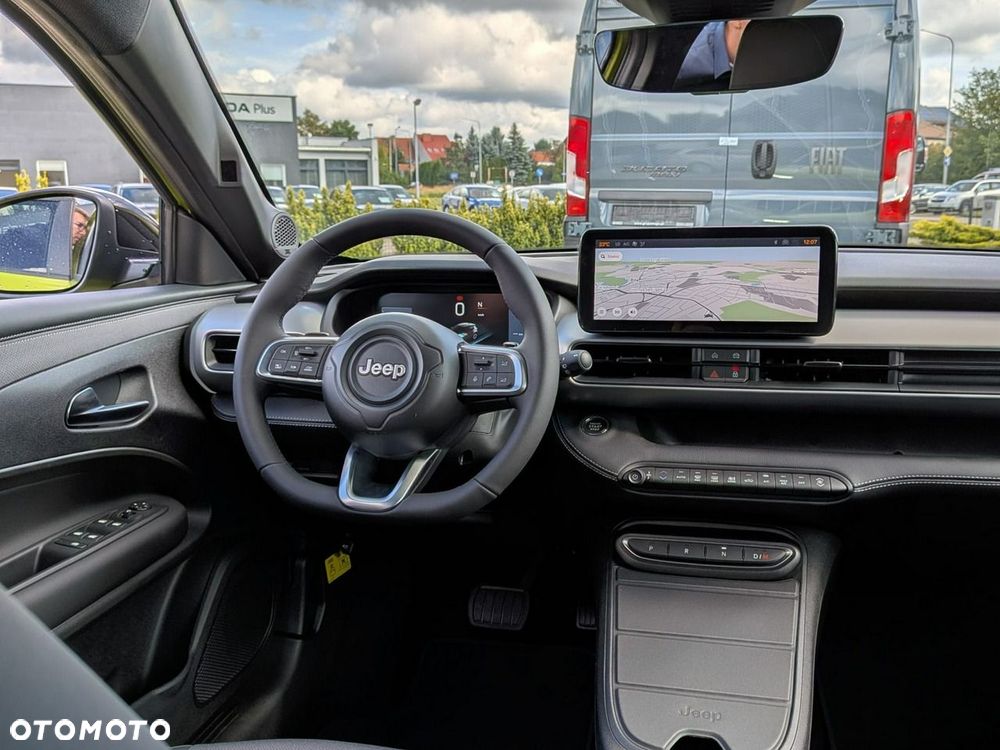 Jeep Avenger 1.2 T3 mHEV Summit eDCT6 - 10