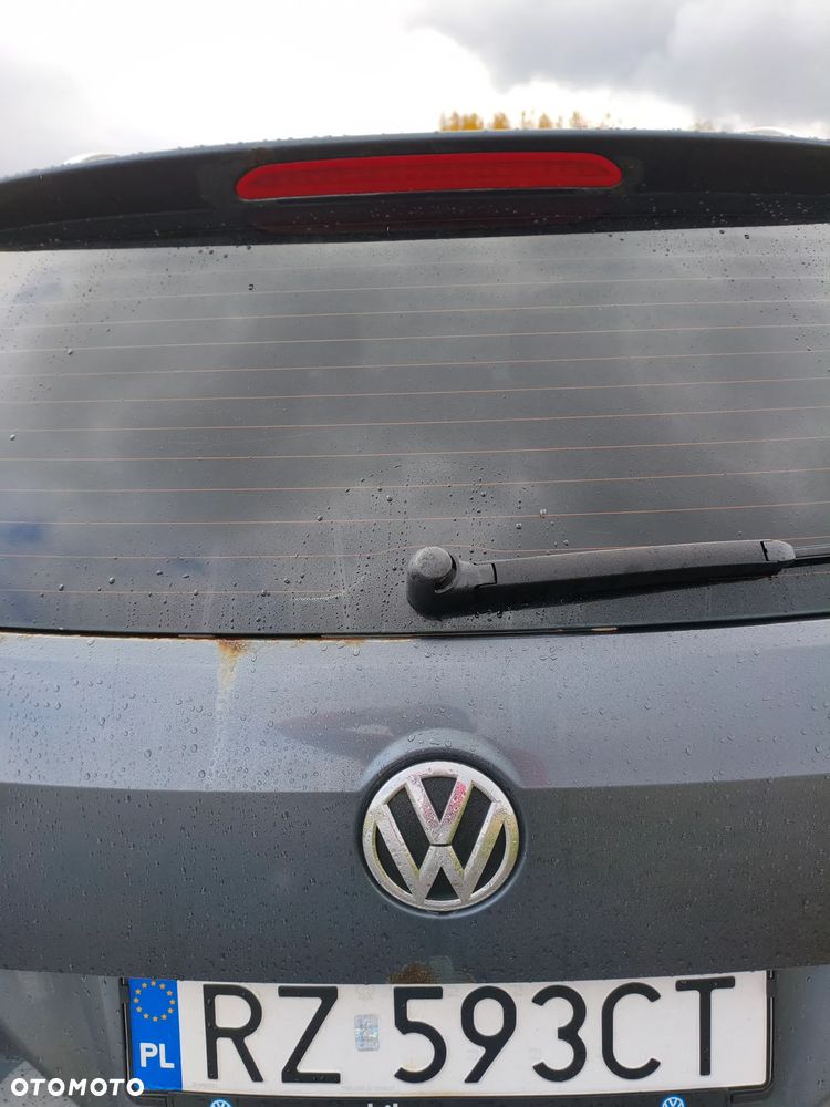 Volkswagen Passat - 23