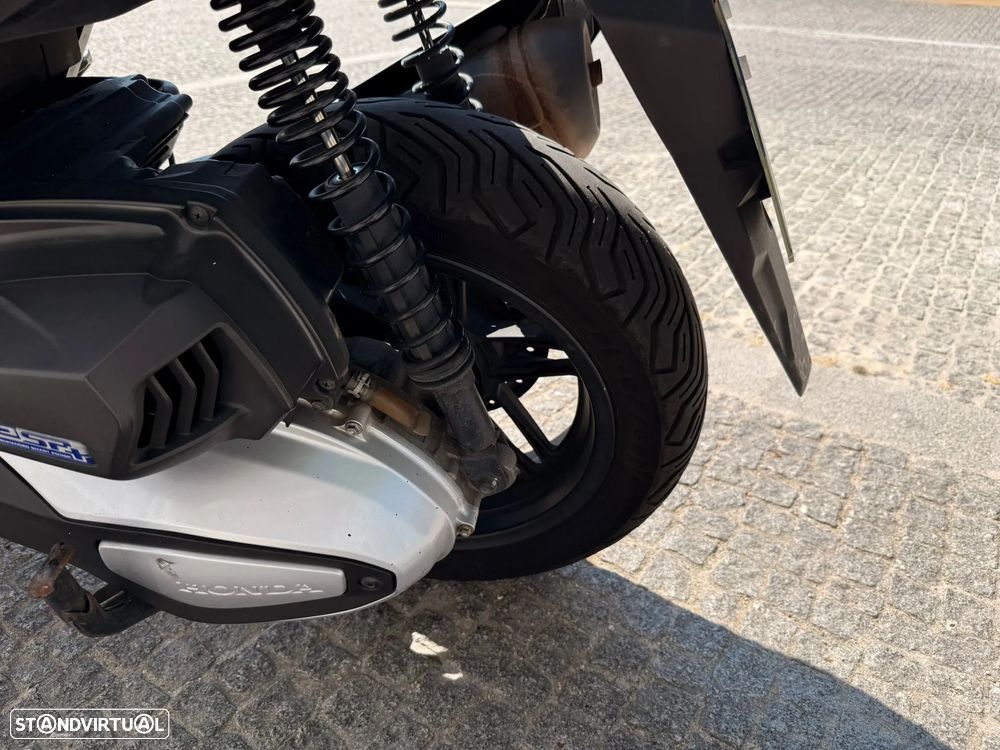 Honda Forza 350 Bluetooth ABS EXtras Nacional - 19