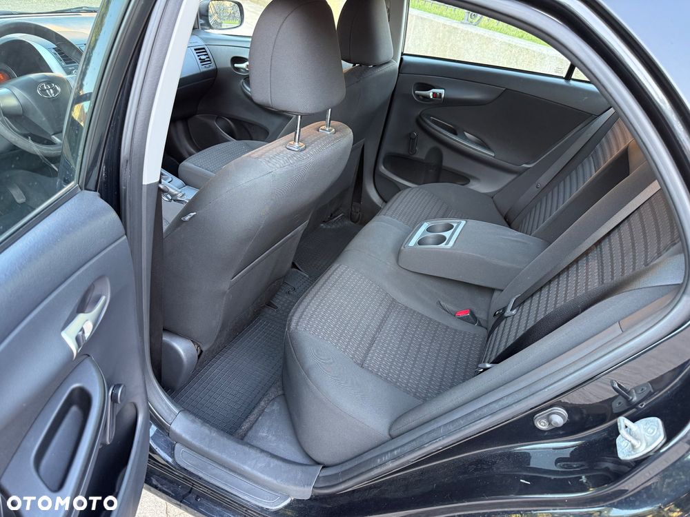 Toyota Corolla 1.6 Premium - 9
