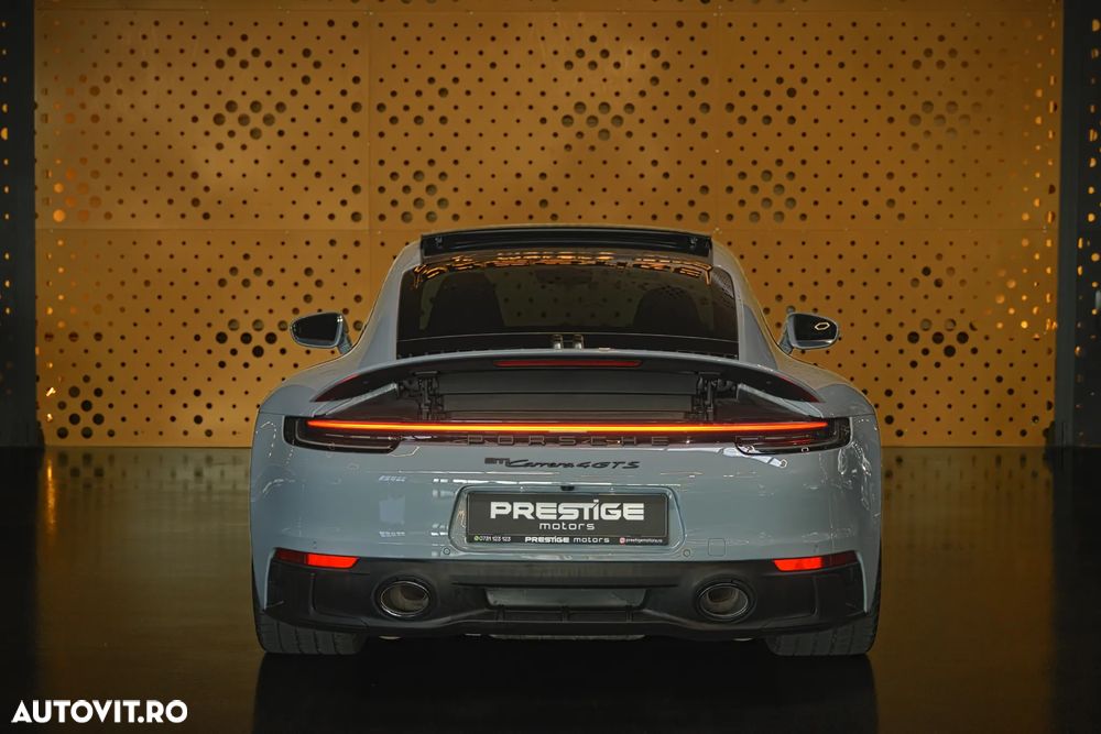 Porsche 911 4 GTS PDK - 6