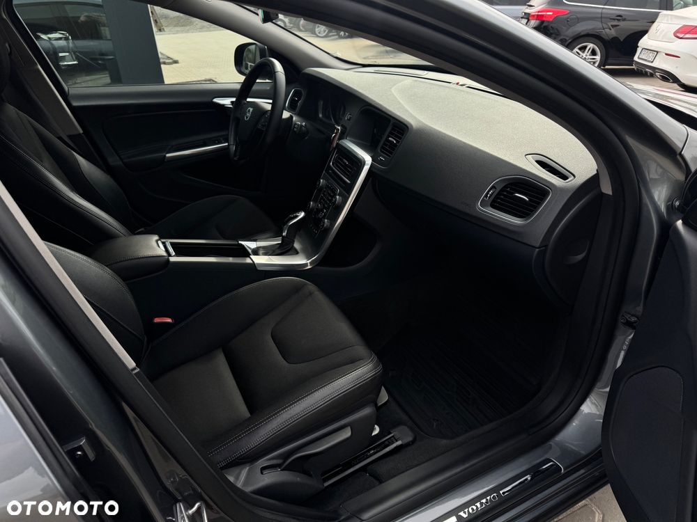 Volvo V60 D3 Drive-E Summum - 7