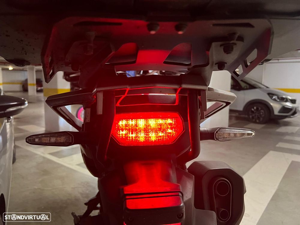 Honda Africa Twin CRF 1000 L - 10