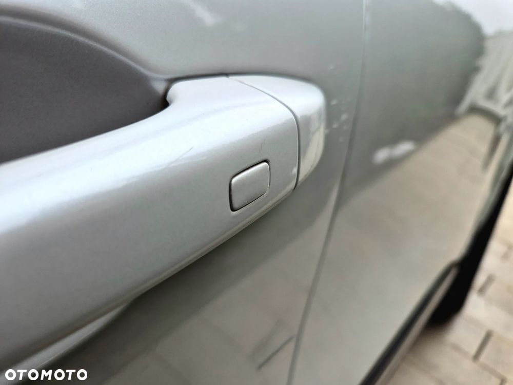 Renault Arkana E-TECH 145 R.S.LINE - 32