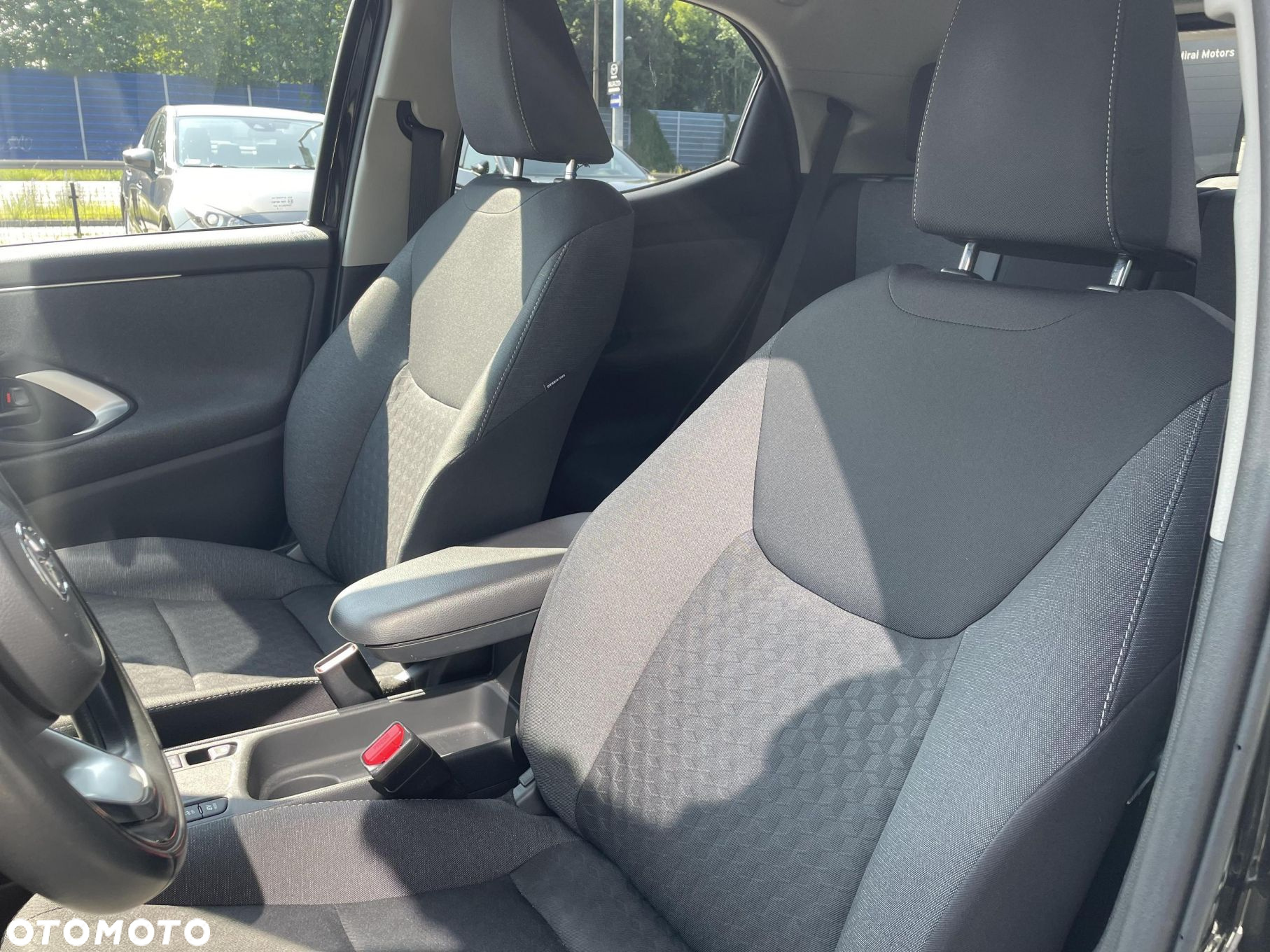 Toyota Yaris - 11