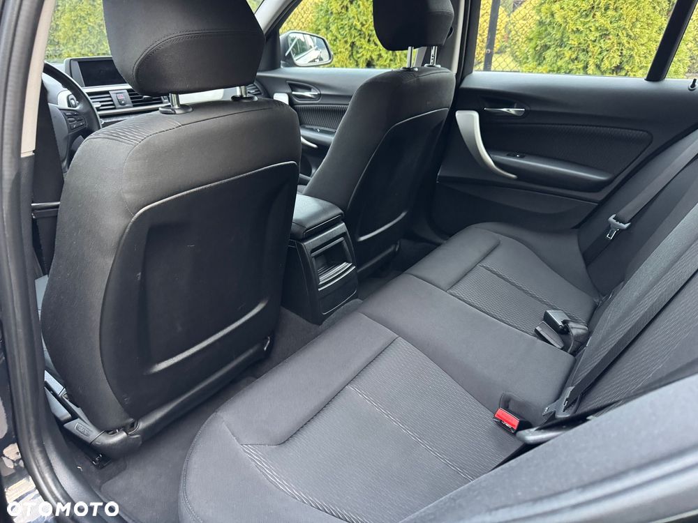 BMW Seria 1 116i - 18