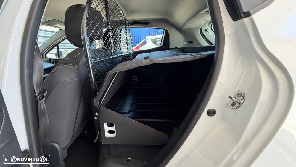 Renault CLIO - 25