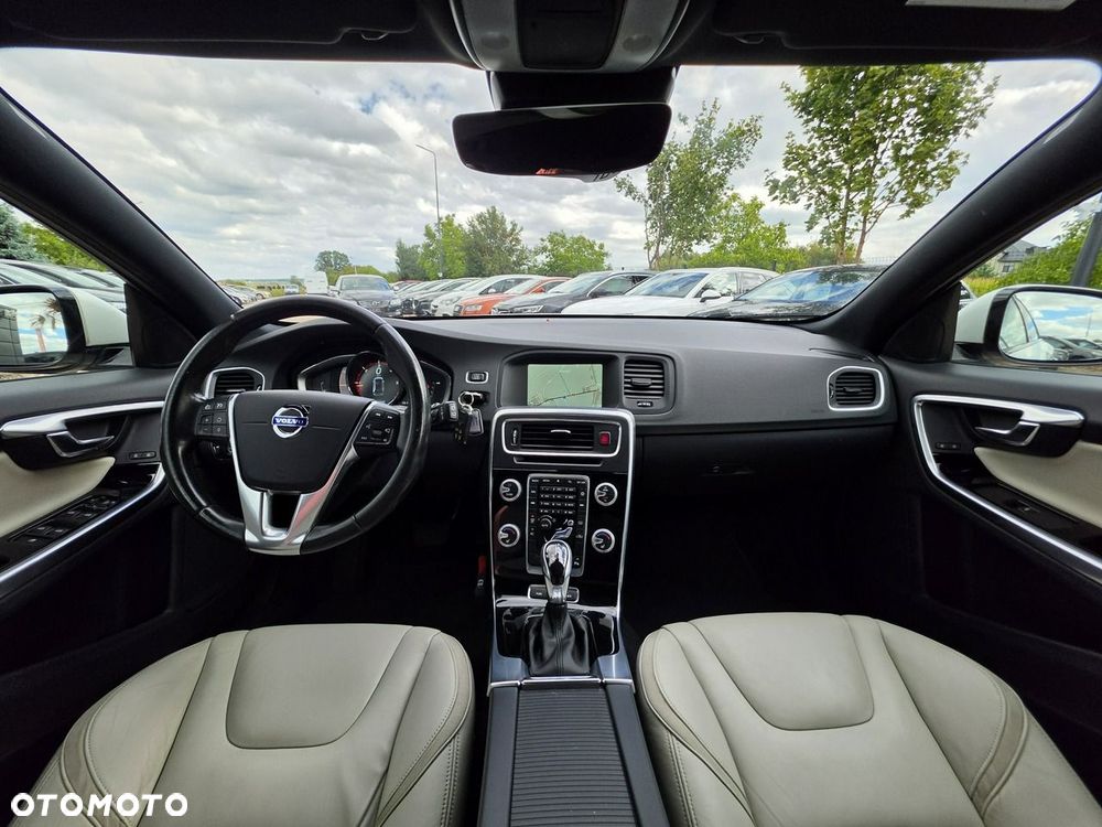 Volvo V60 2015