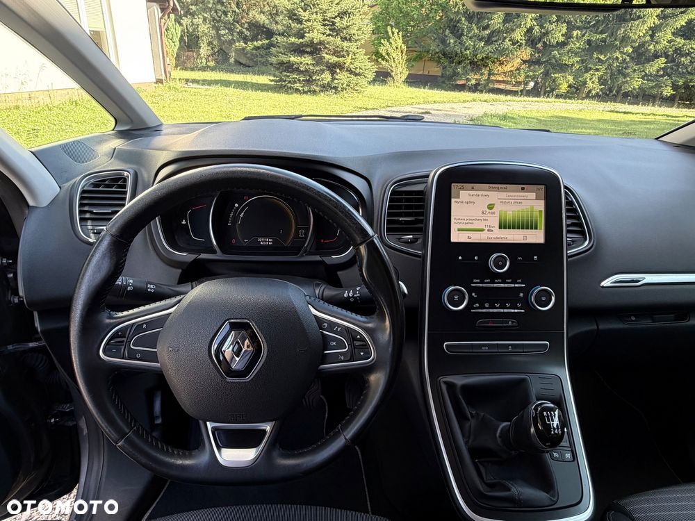 Renault Scenic - 15
