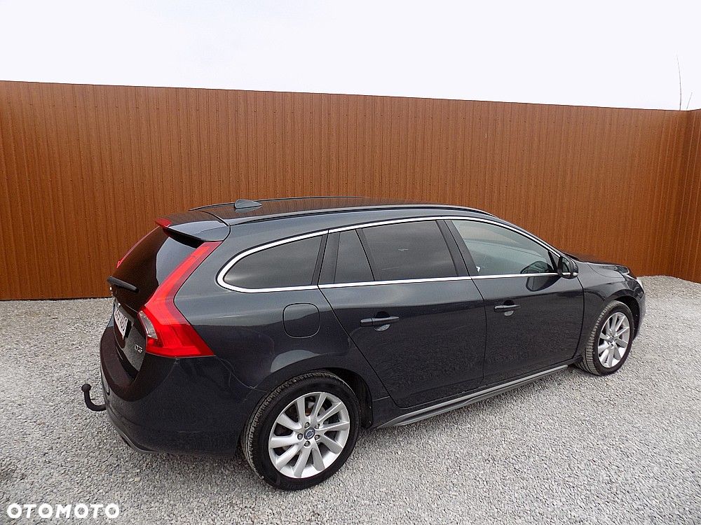 Volvo V60 Cross Country D3 Kinetic - 4