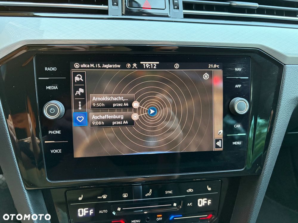 Volkswagen Passat 2.0 TDI SCR DSG 4Motion Business - 38