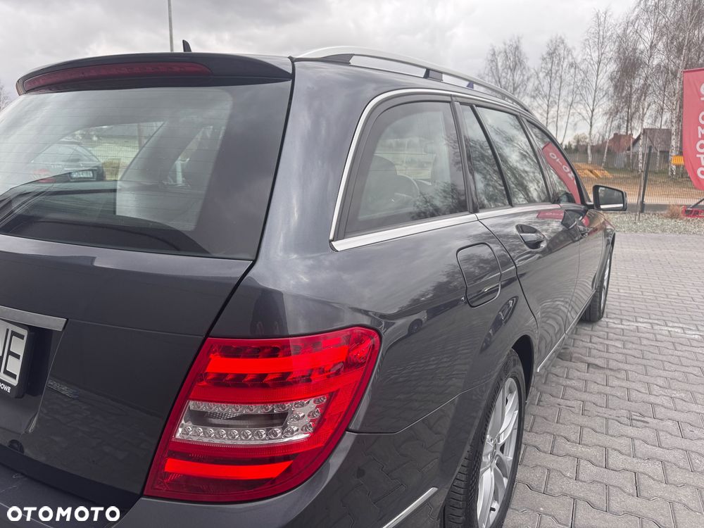 Mercedes-Benz Klasa C 200 CDI DPF (BlueEFFICIENCY) Elegance - 11