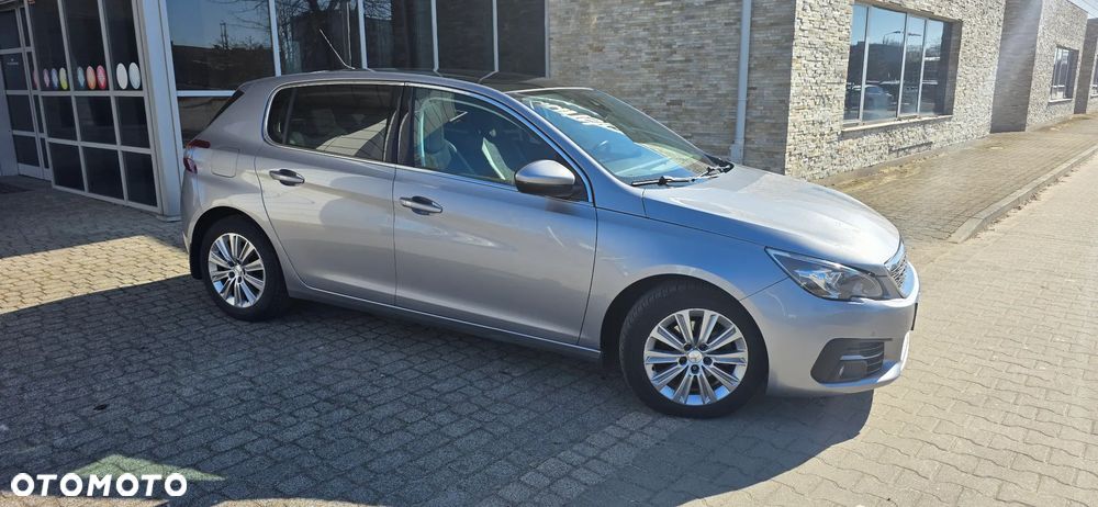 Peugeot 308 BlueHDi 130 EAT6 Stop & Start Allure Business-Paket - 6