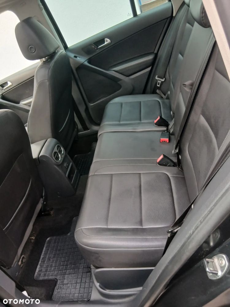 Volkswagen Tiguan - 10