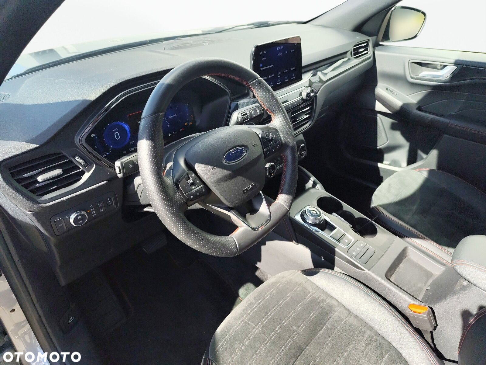 Ford Kuga - 9