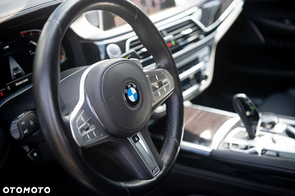 BMW Seria 7 740Li xDrive sport - 17