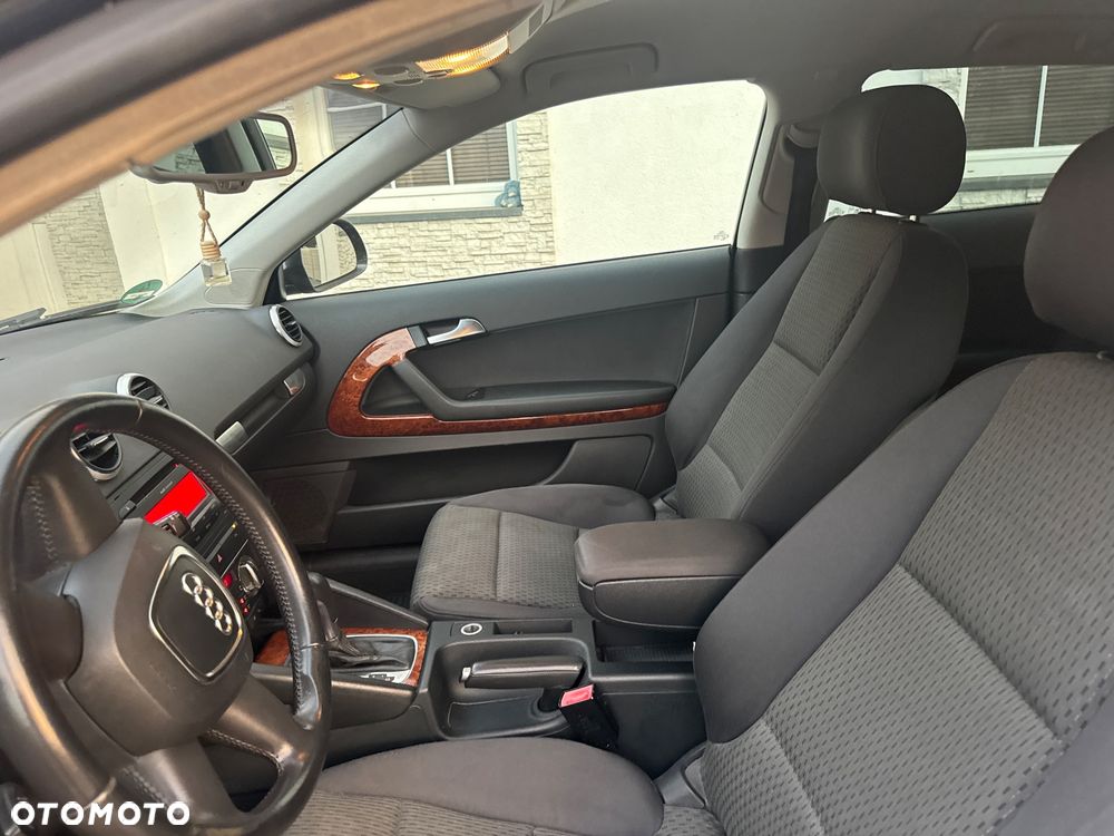 Audi A3 3-drzwiowe 1.8 TFSI Attraction S tronic - 11