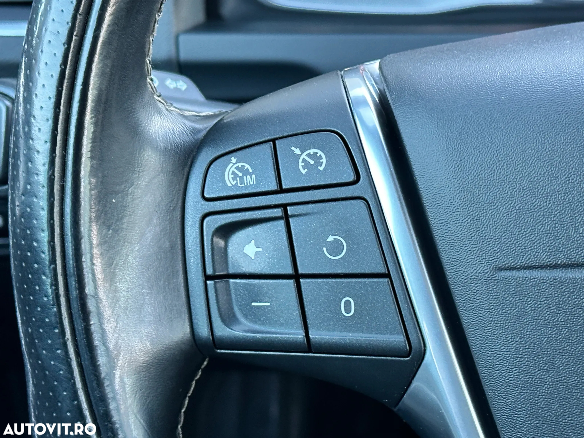 Volvo V60 D2 Geartronic Powershift RDesign - 13