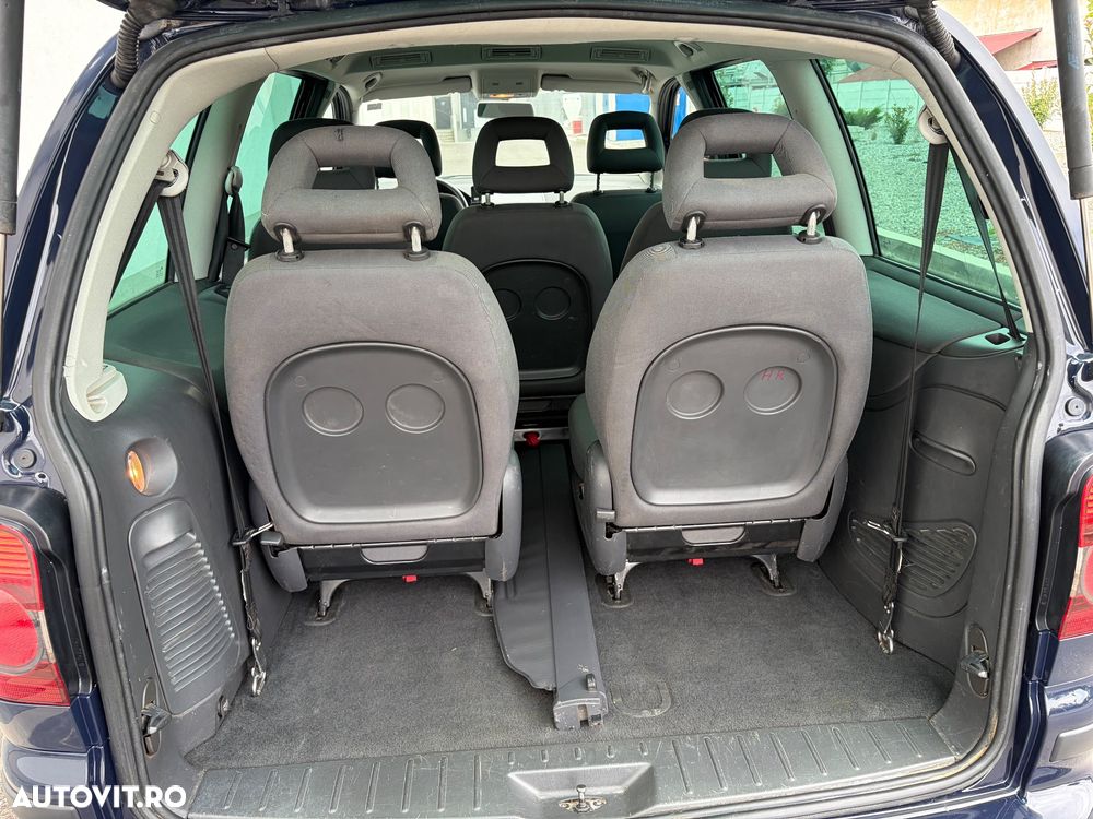 Volkswagen Sharan 2.0 TDI DPF BlueMotion Technology Trendline - 7