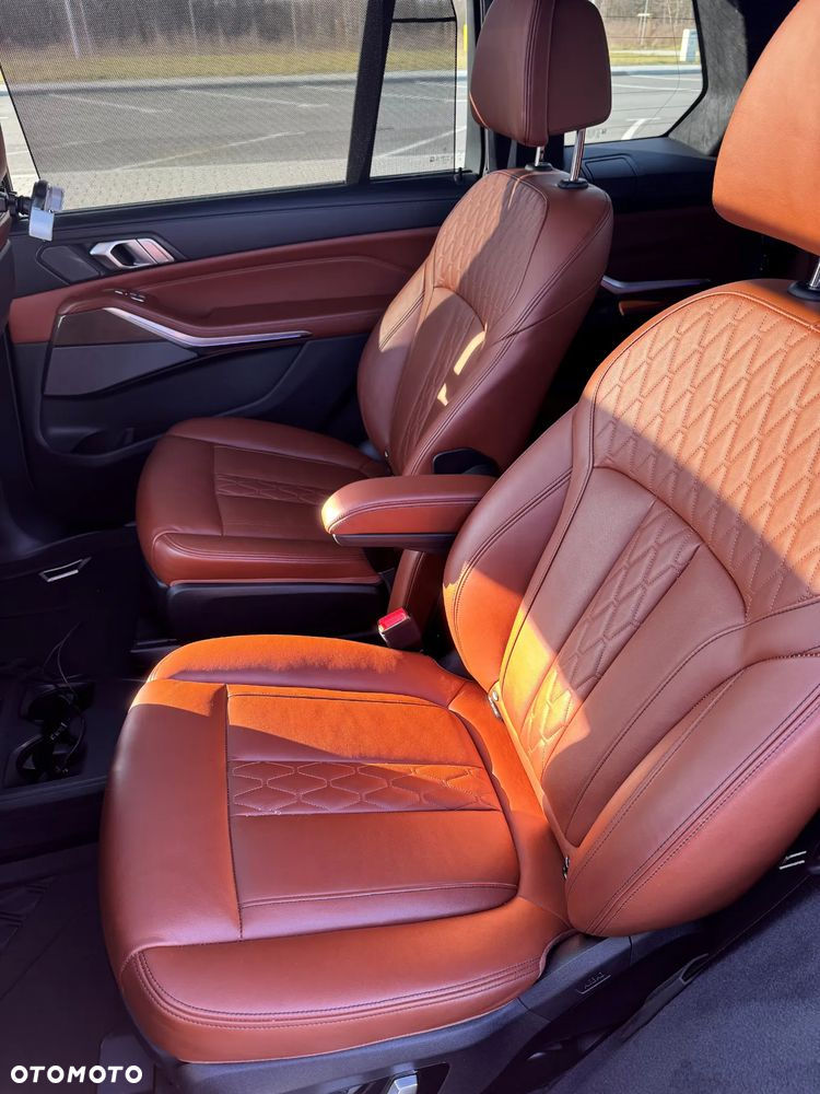 BMW X7 M50i sport - 14