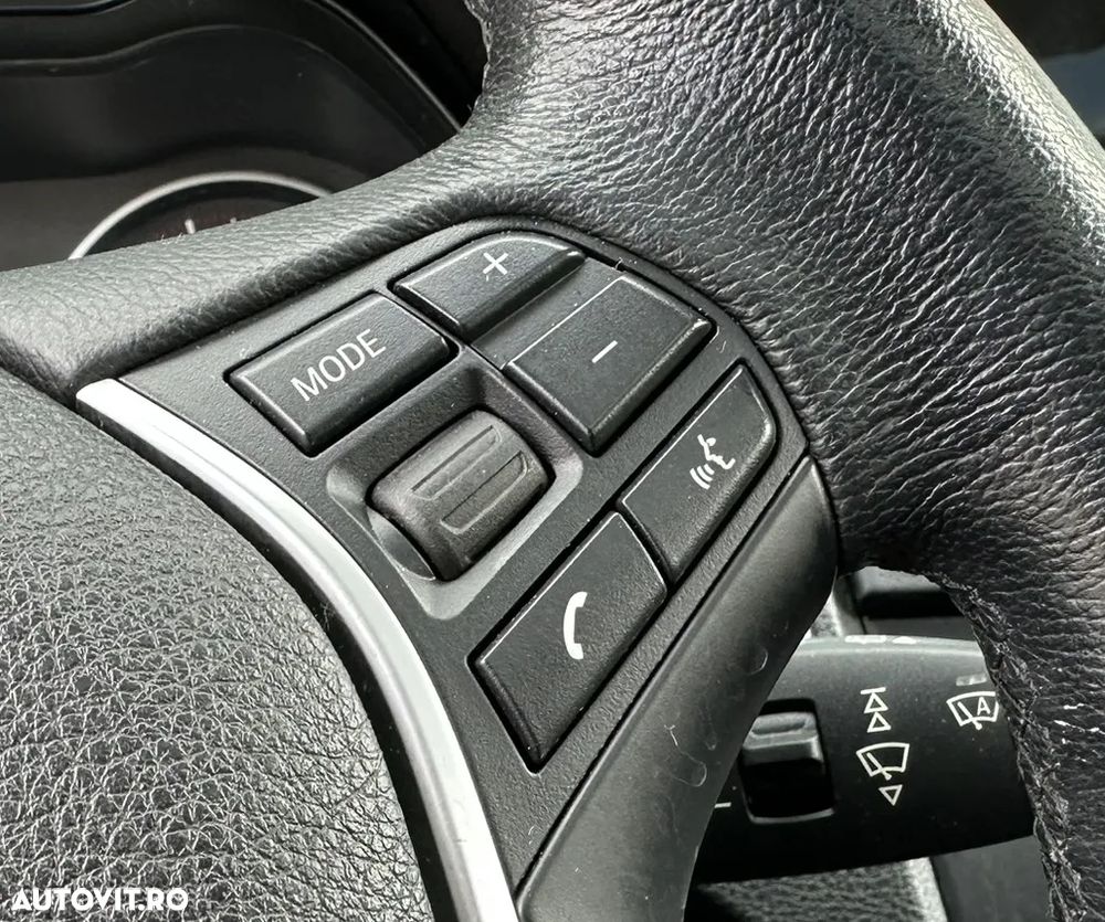 BMW Seria 1 - 21