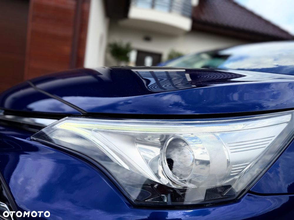 Toyota Avensis 2.0 D-4D Premium - 33