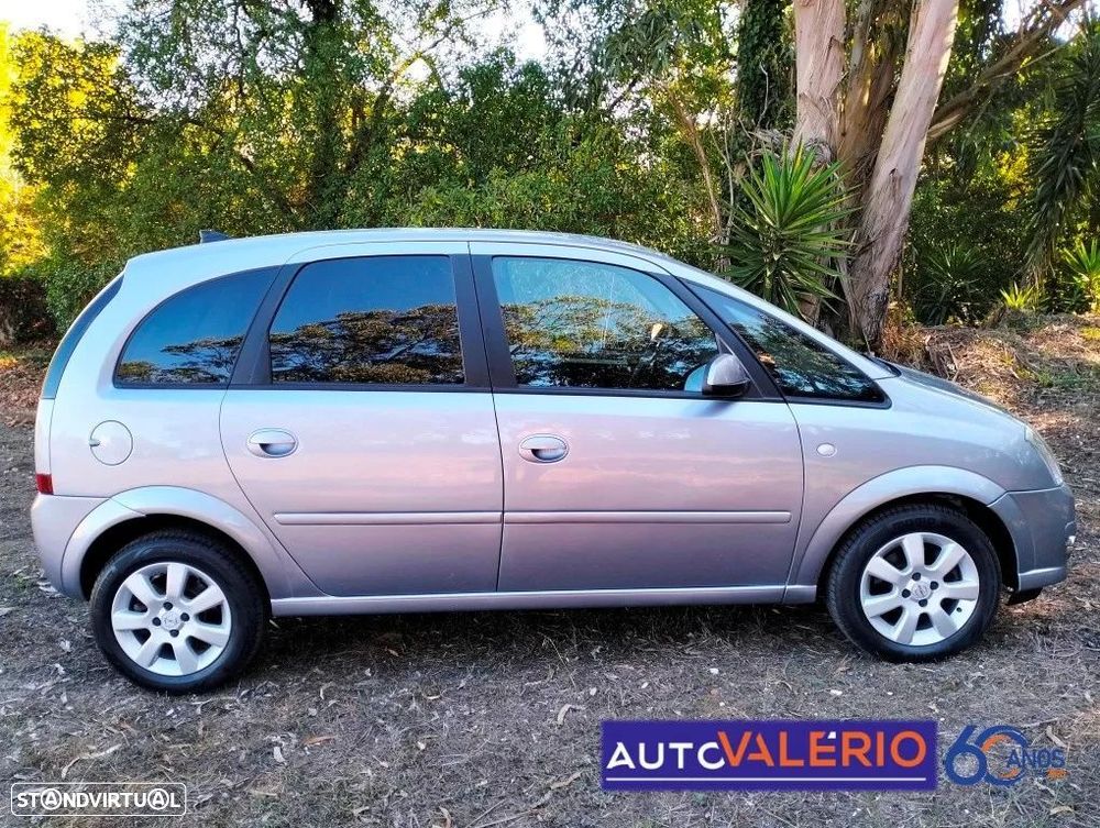 Opel Meriva 1.6 Cosmo Easytronic - 8