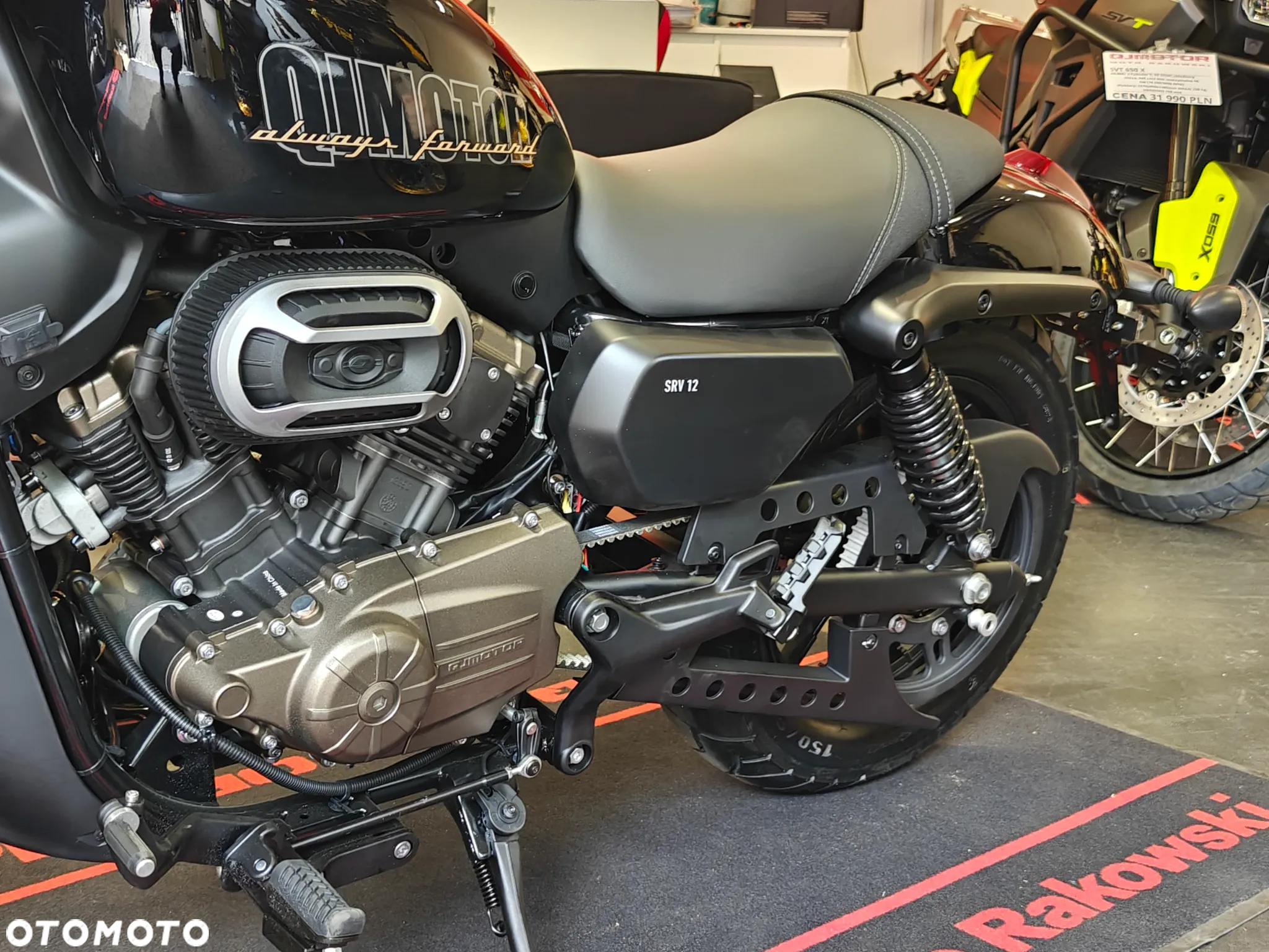 QJMOTOR SRV 125 - 2
