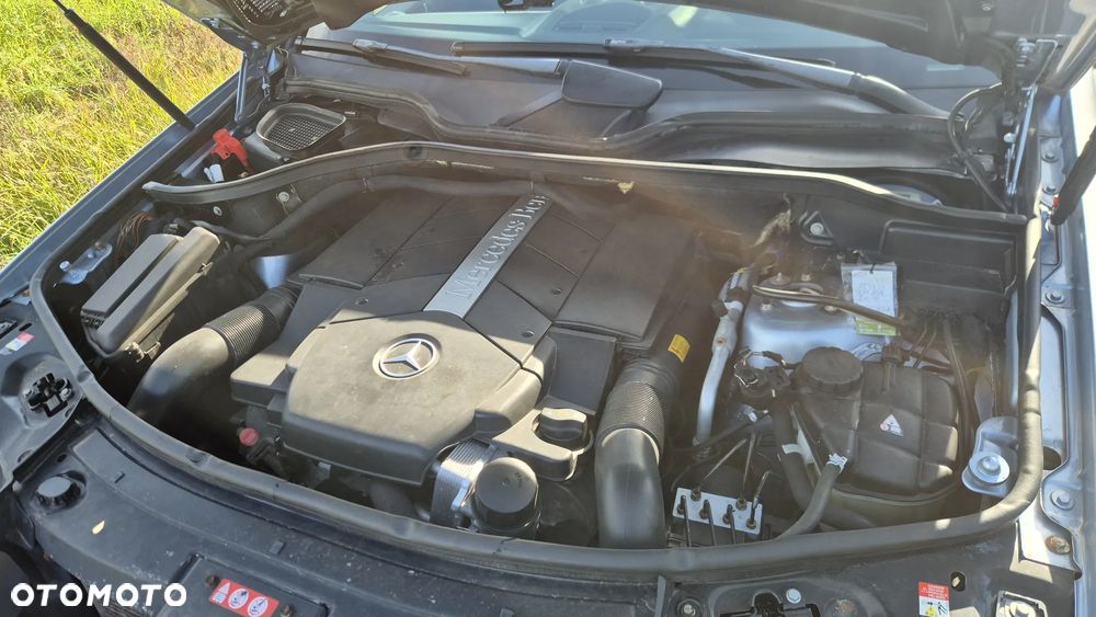 Mercedes-Benz ML 500 4-Matic - 29