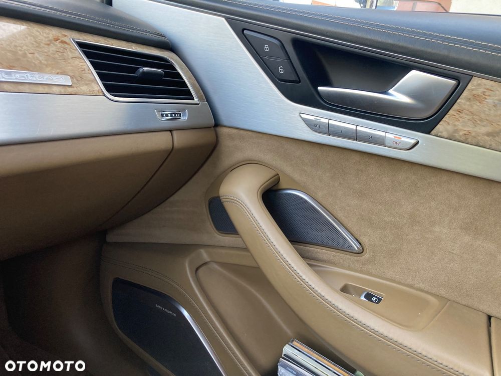 Audi A8 W12 quattro tiptronic Langversion - 18