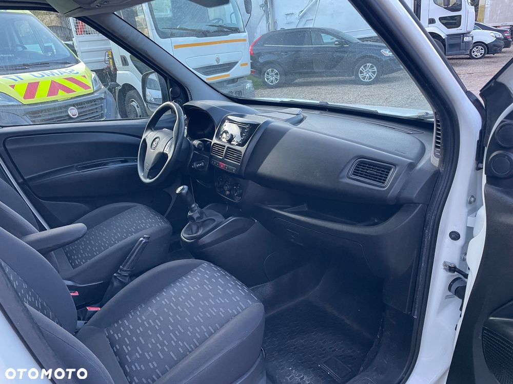Opel Combo 1.3 CDTI 90 - 24