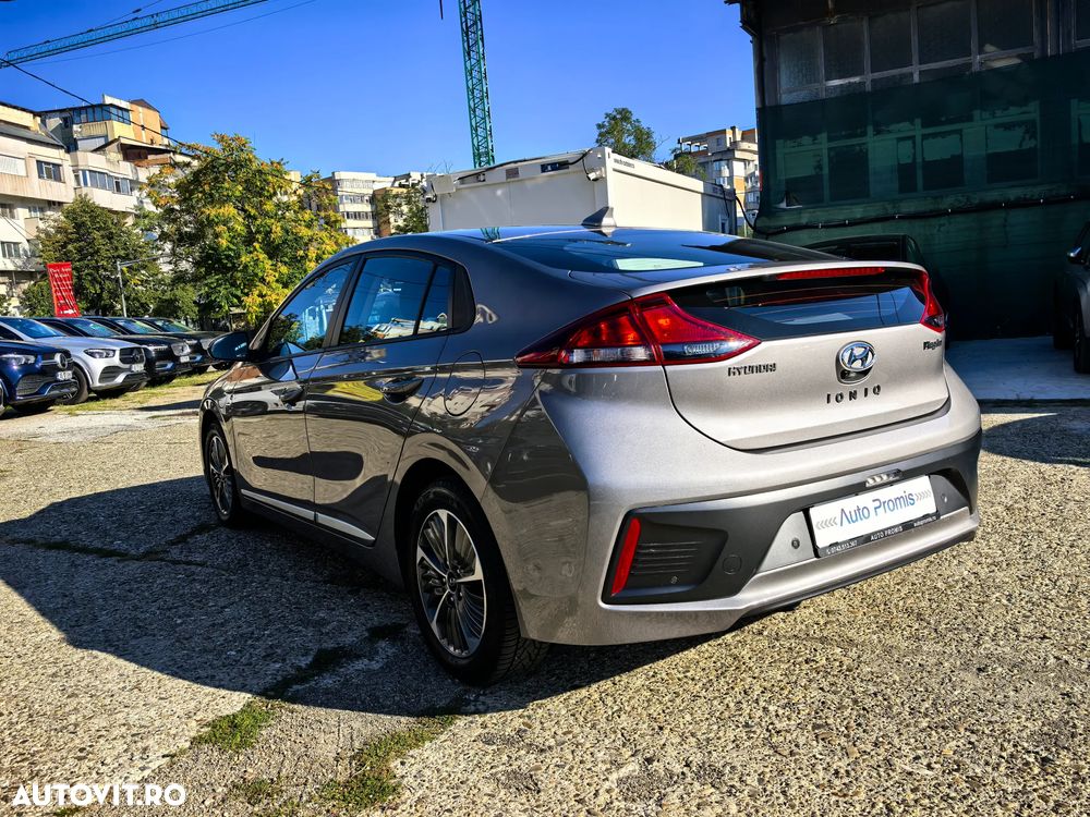 Hyundai IONIQ Plug-In 141CP Exclusive - 4