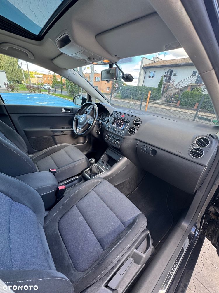 Volkswagen Golf Plus 1.6 TDI DPF Style - 18