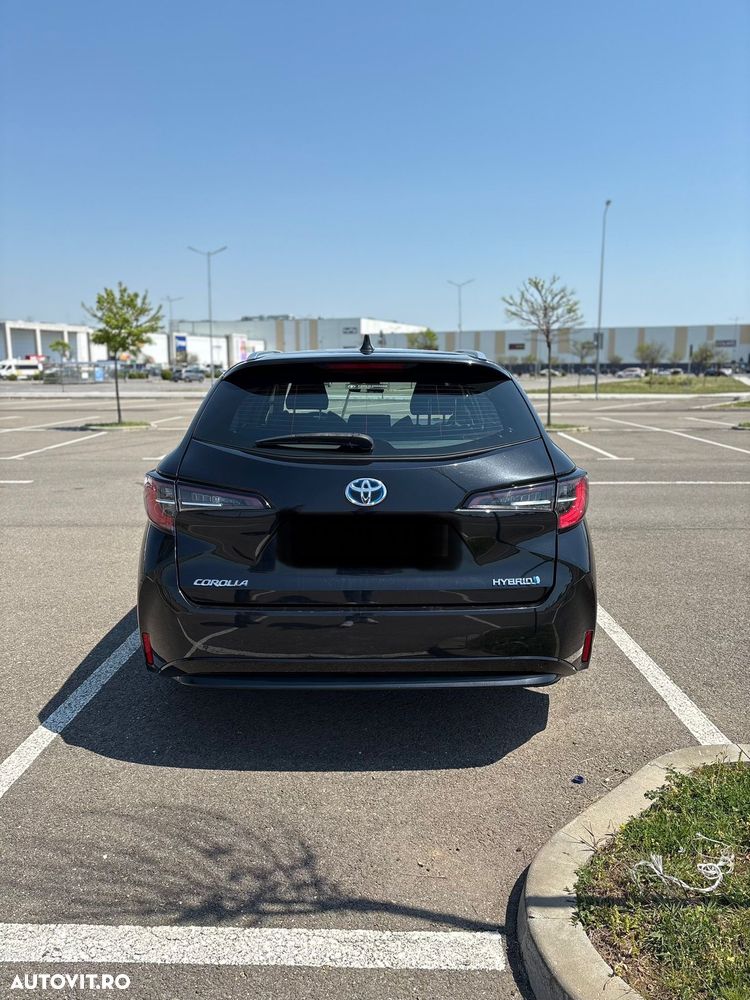 Toyota Corolla 1.8 HEV Business - 11
