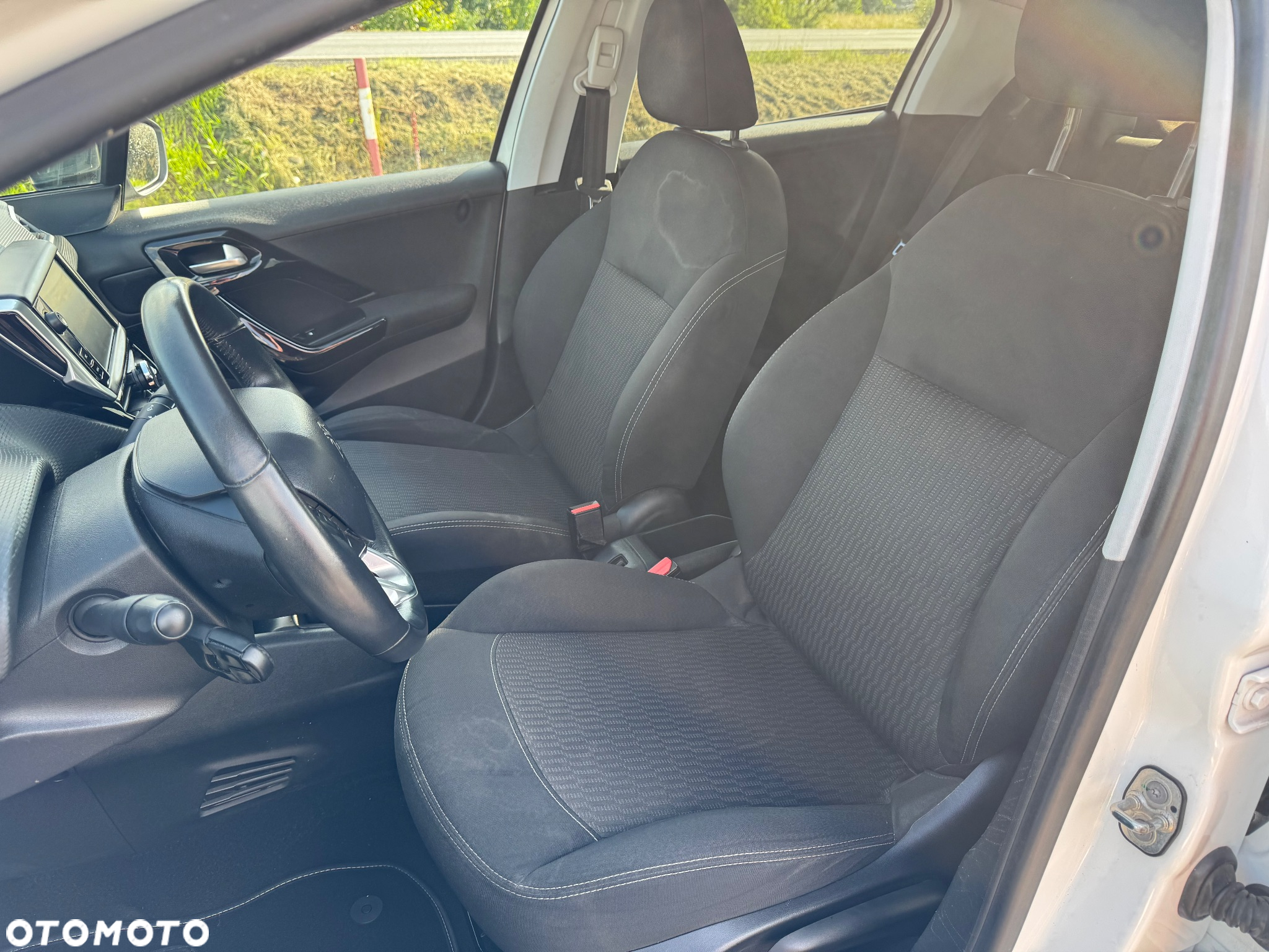 Peugeot 208 1.6 BlueHDi Active - 12