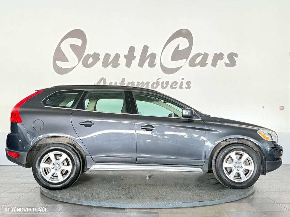 Volvo XC 60 2.0 D3 Drive Momentum - 2