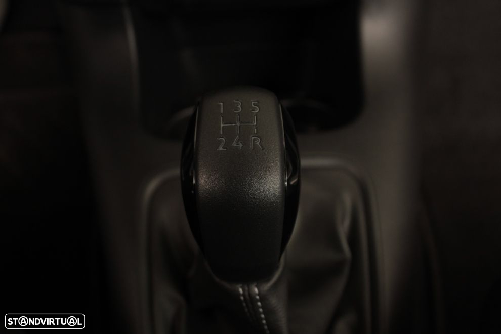 Citroën C3 1.2 PureTech C-Series - 23