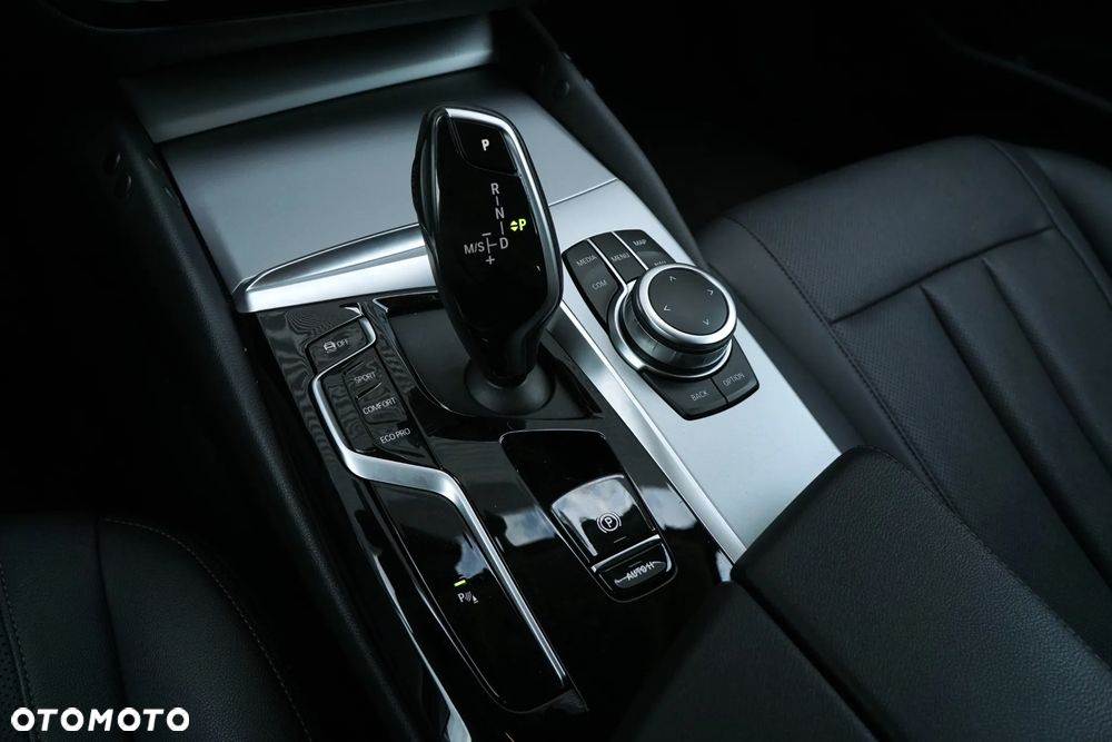 BMW Seria 5 530d Touring - 20