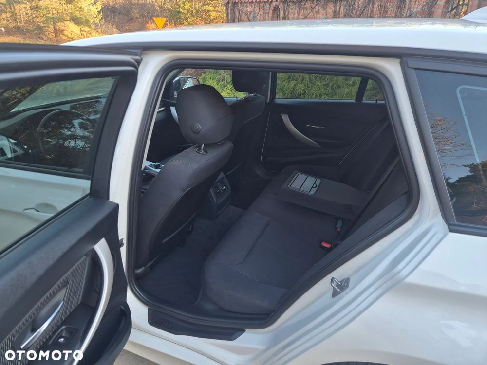 BMW Seria 3 318d DPF Edition Lifestyle - 7