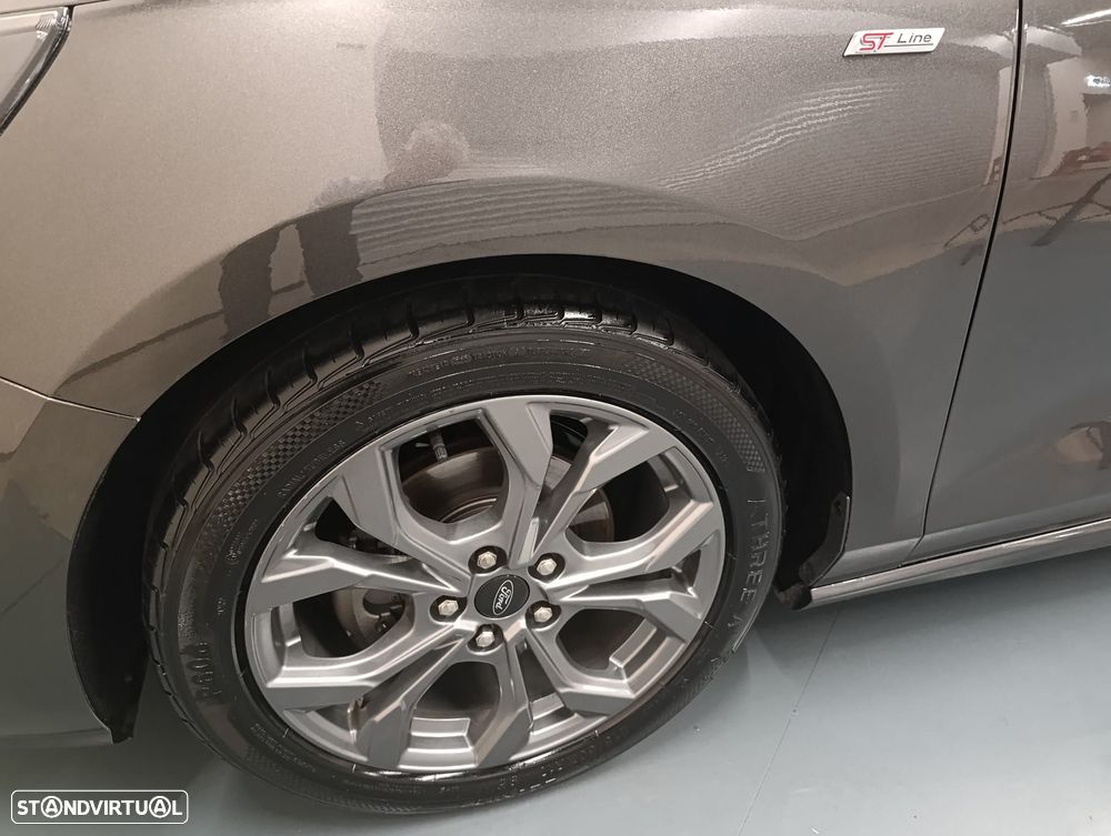 Ford Focus SW 1.0 EcoBoost ST-Line - 30