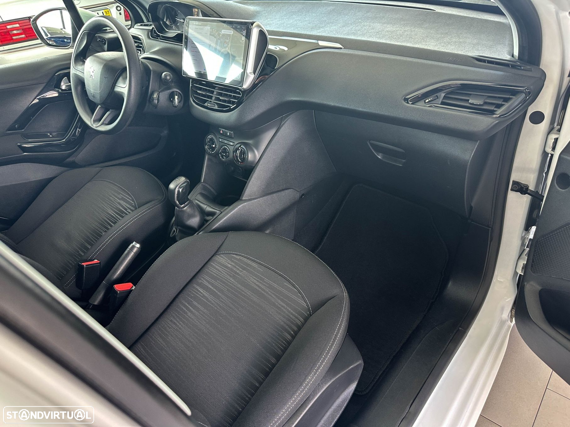 Peugeot 208 1.6 BlueHDi Access - 5
